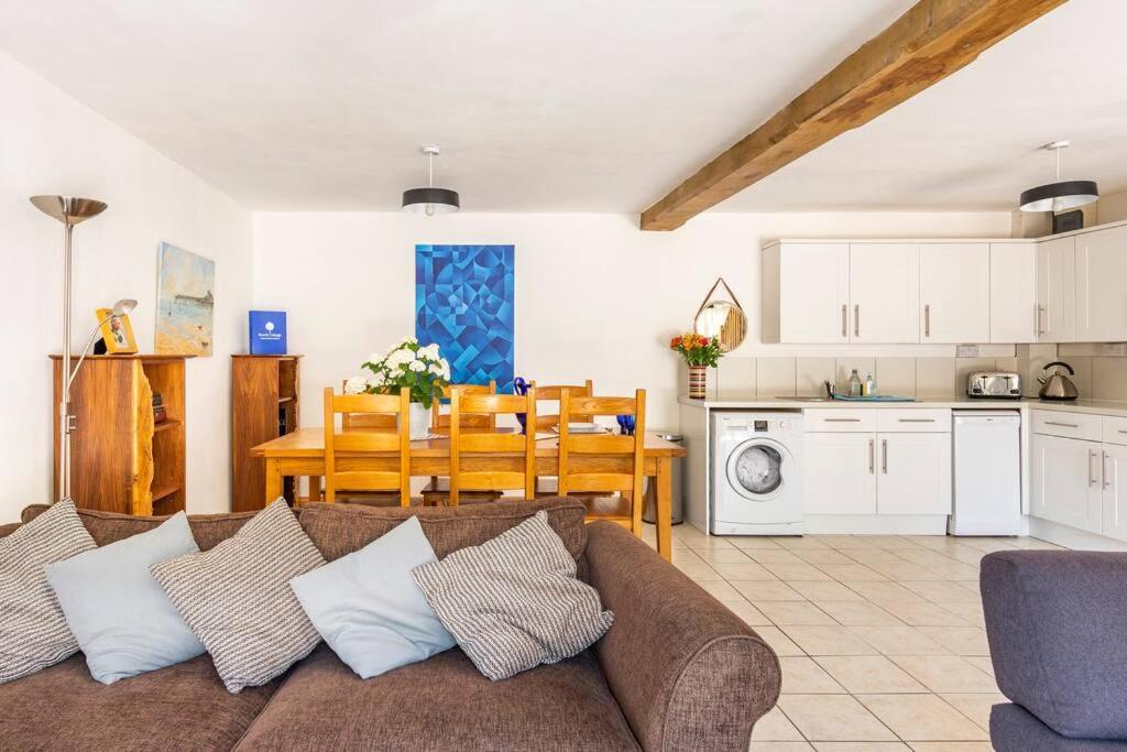 Beech Cottage, Spacious Rural Retreat Usk Luaran gambar