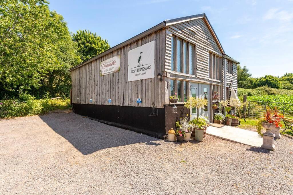 Beech Cottage, Spacious Rural Retreat Usk Luaran gambar