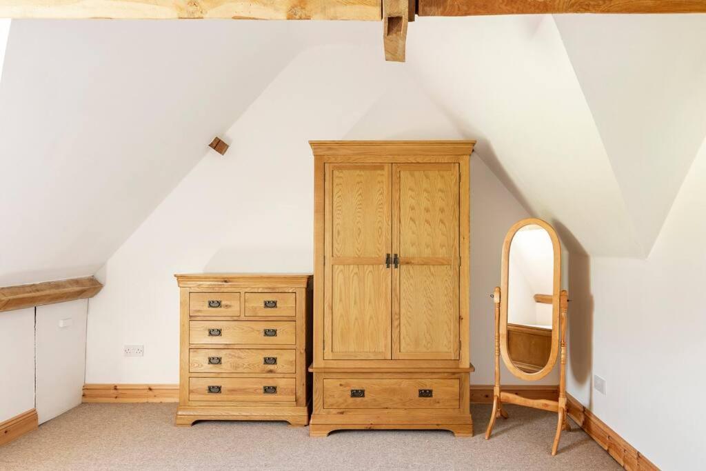Beech Cottage, Spacious Rural Retreat Usk Luaran gambar
