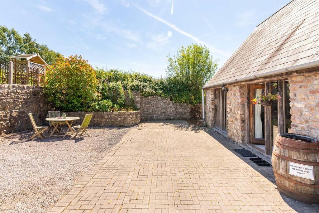Beech Cottage, Spacious Rural Retreat Usk Luaran gambar