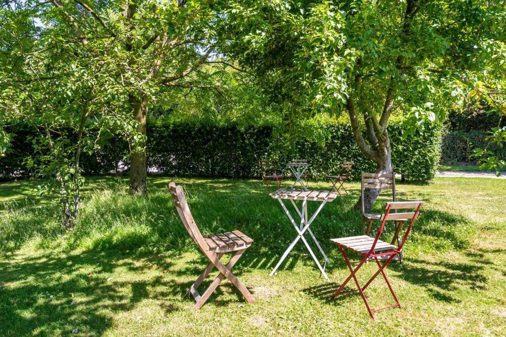Beech Cottage, Spacious Rural Retreat Usk Luaran gambar